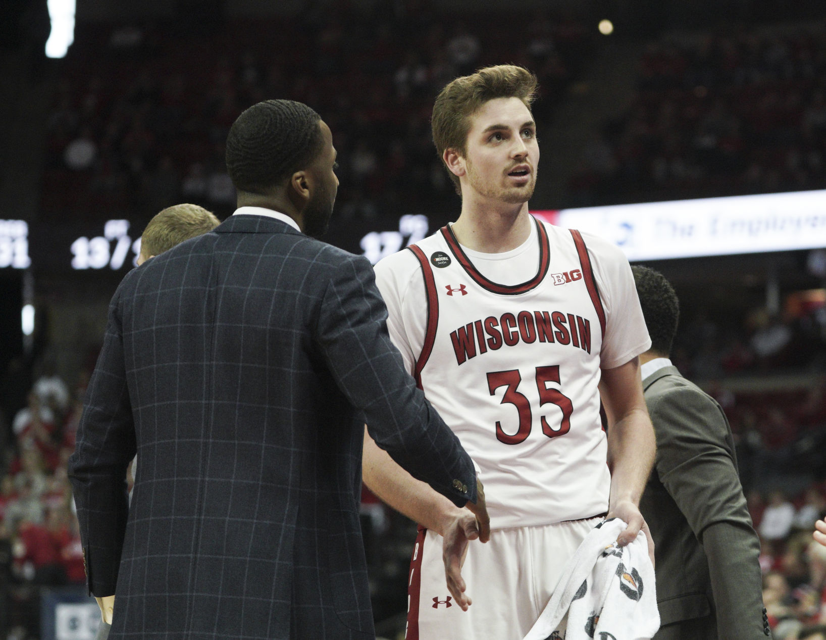 Badgers 70, Buckeyes 57